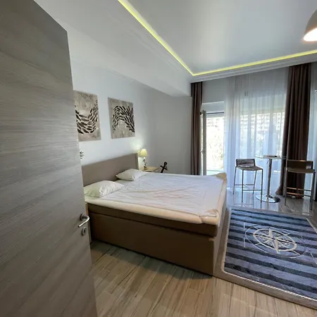 Apartment White Tower By Akiro Group Mamaia